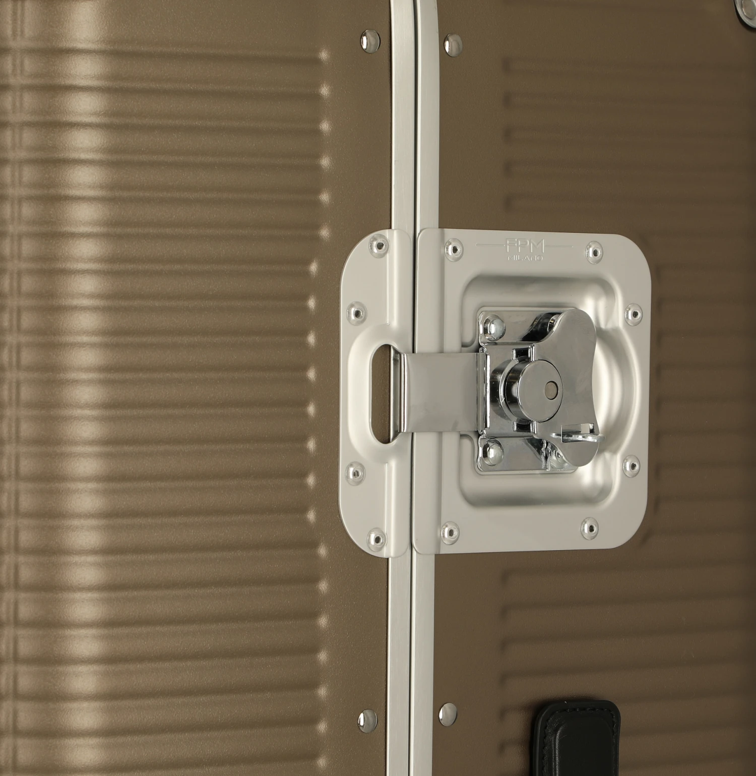 FPM Bank Light Trunk On Wheels M - 4-Rollen-Trolley 73 Cm 7 FPM Bank Light Trunk On Wheels M - 4-Rollen-Trolley 73 Cm – Bild 7